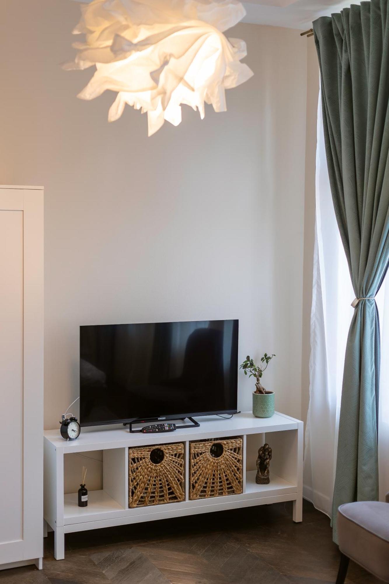 Central Charm - 2Br Apartment Timisoara Ngoại thất bức ảnh
