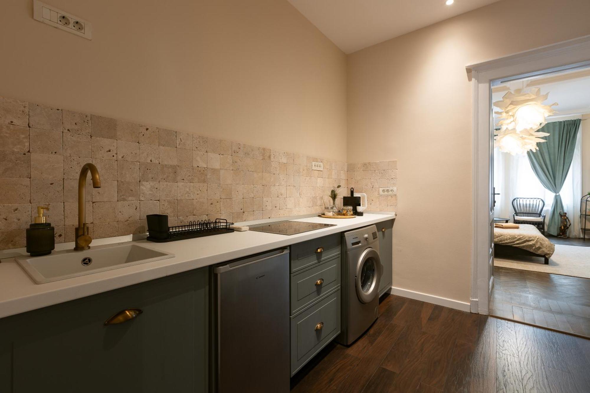 Central Charm - 2Br Apartment Timisoara Ngoại thất bức ảnh