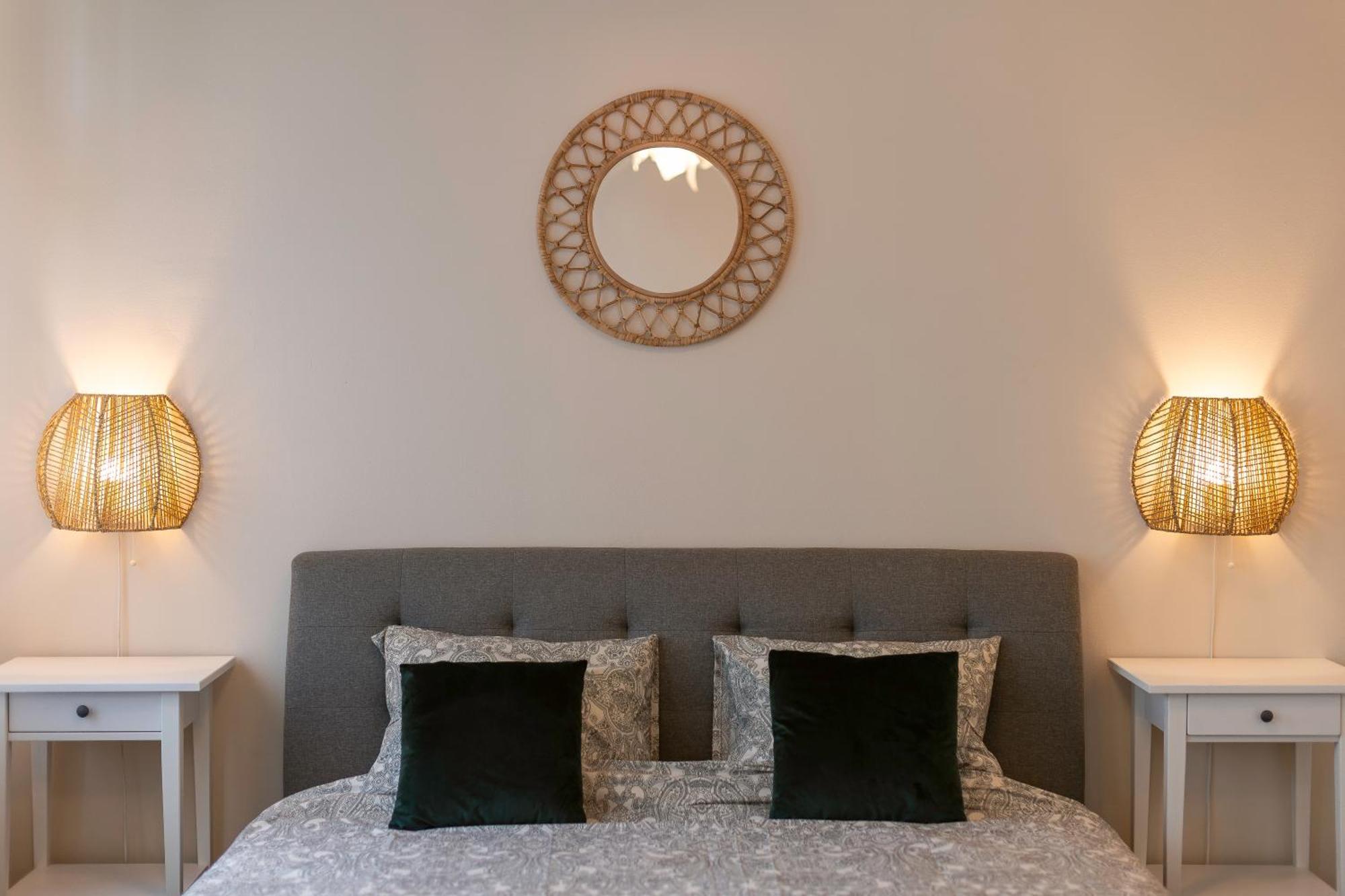 Central Charm - 2Br Apartment Timisoara Ngoại thất bức ảnh