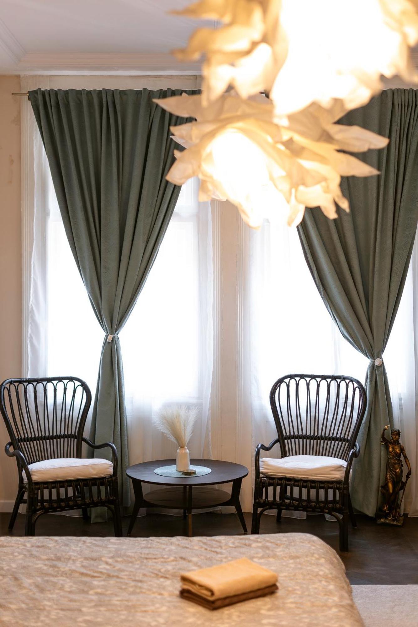 Central Charm - 2Br Apartment Timisoara Ngoại thất bức ảnh