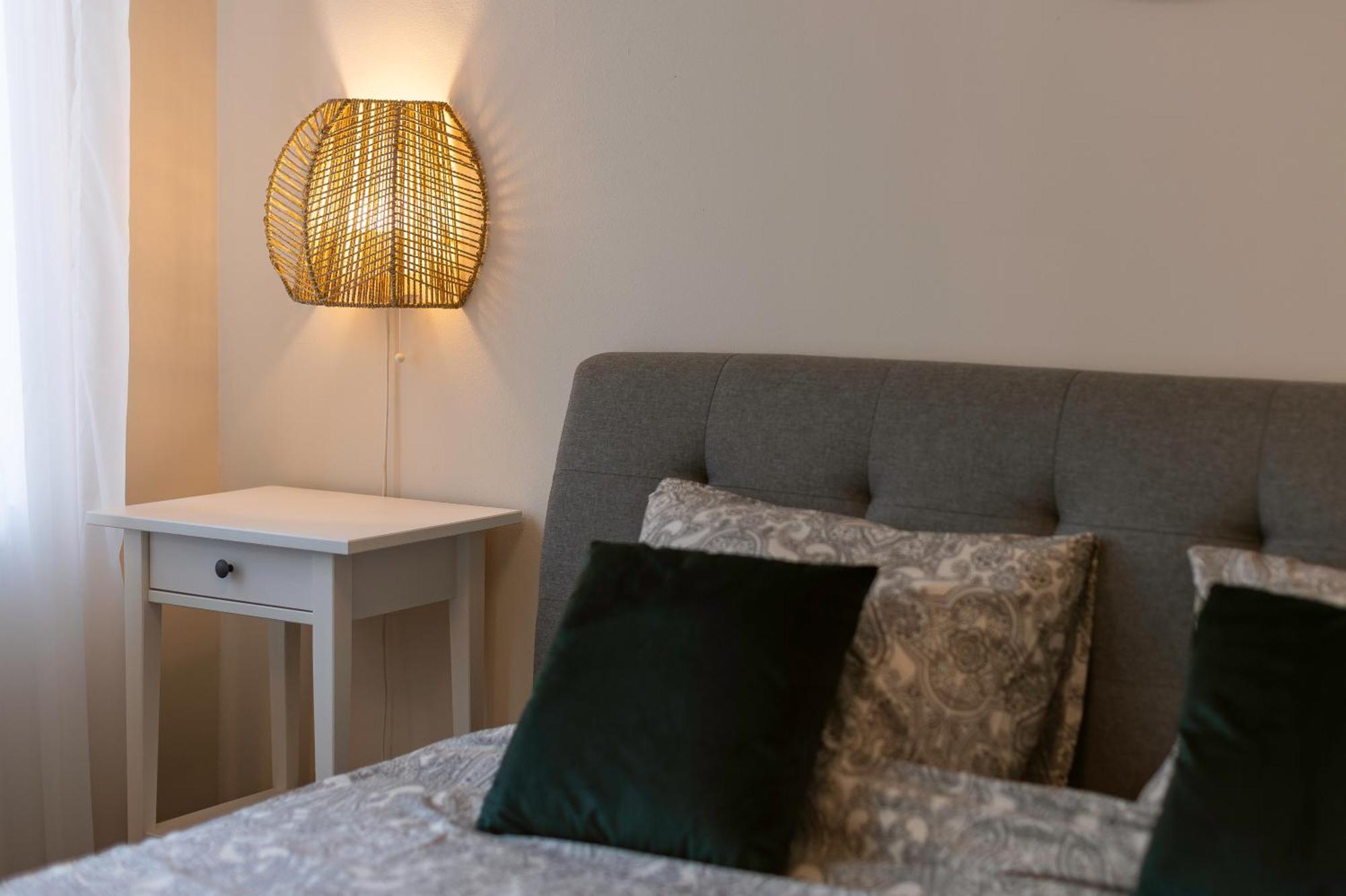 Central Charm - 2Br Apartment Timisoara Ngoại thất bức ảnh