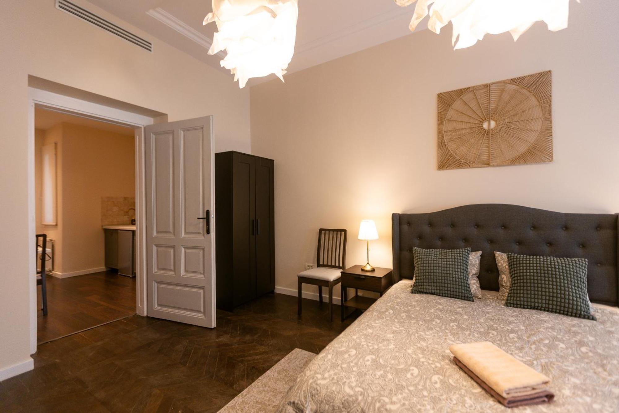 Central Charm - 2Br Apartment Timisoara Ngoại thất bức ảnh